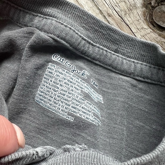 Baby toddler infant 18m Cat & Jack Gray Shirt and Striped Shorts Set - Picture 4 of 9